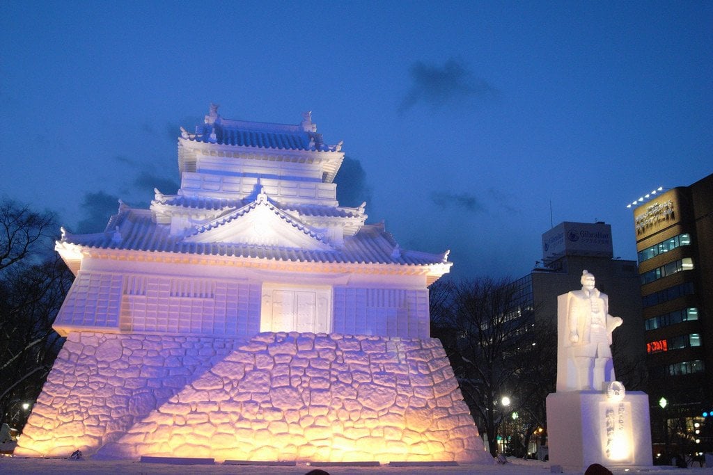Hamamatsu_Castle_Snow_Sculpture_in_Sapporo