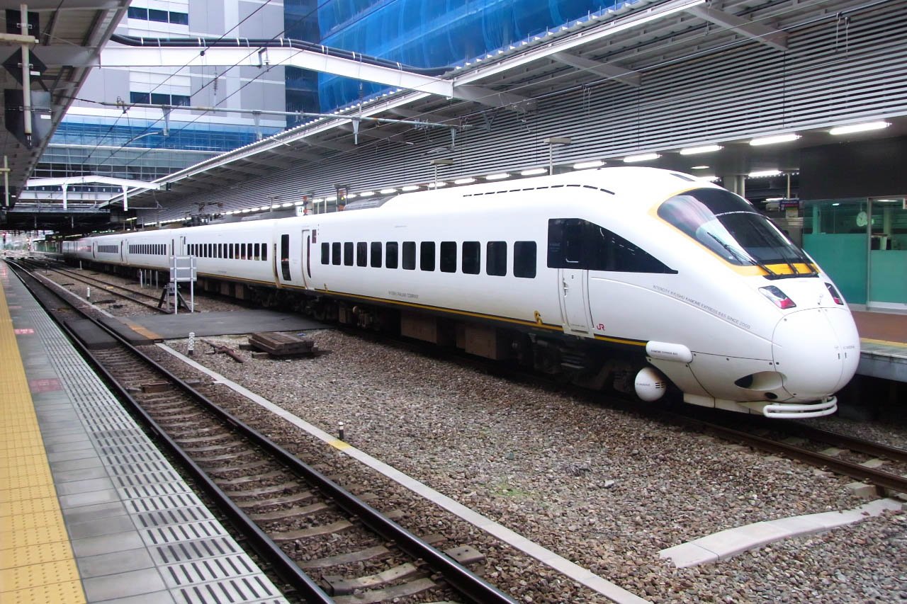 jr_kyushu_train
