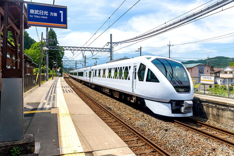 Spacia X Japan, Luxurious Train in Japan